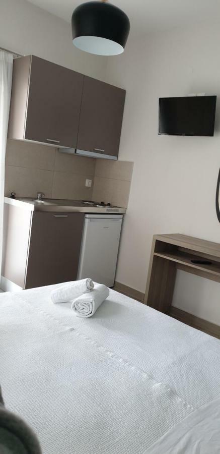 Apartamento Chriselia 2 Nea Roda Exterior foto